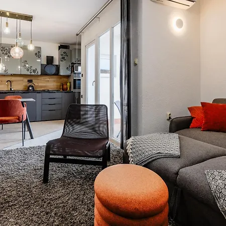 Boutique 01 Avantgarde Ζαντάρ